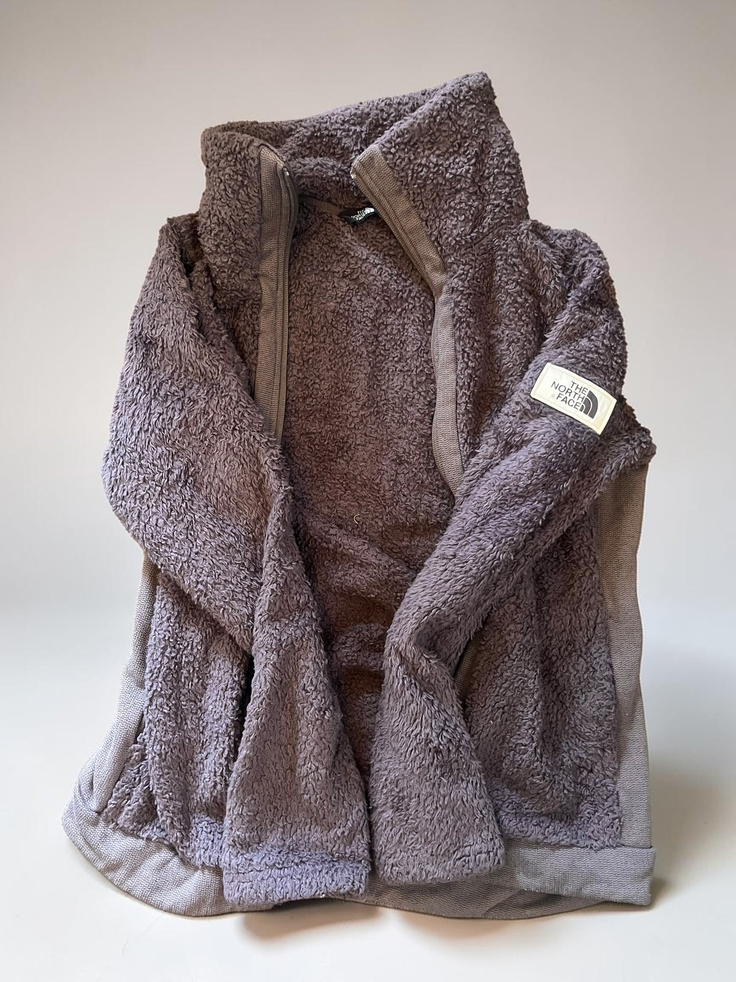 North face fuzzy size small woman’s